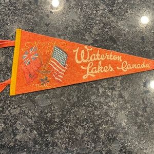 Vintage Pennant - Watertown Lakes, Canada